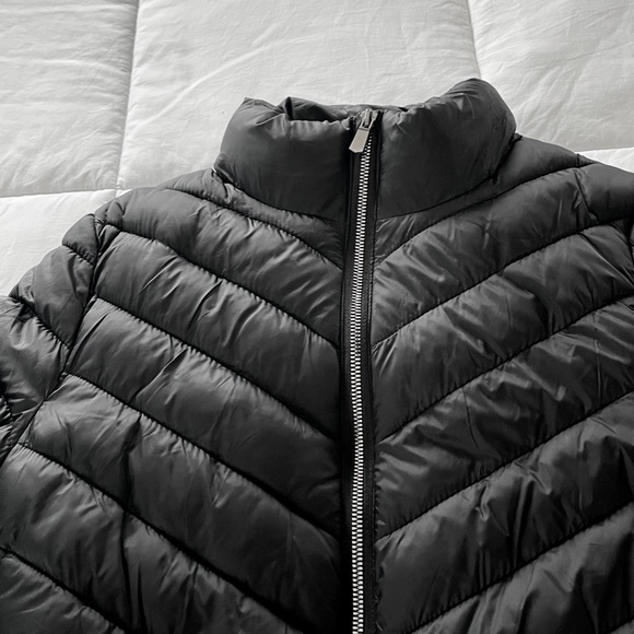 Woman Puffer Jacket YMI collection - Picture 2 of 11